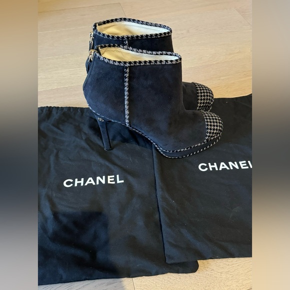 CHANEL Ankle Booties Sz Eur 40 - Picture 9 of 9